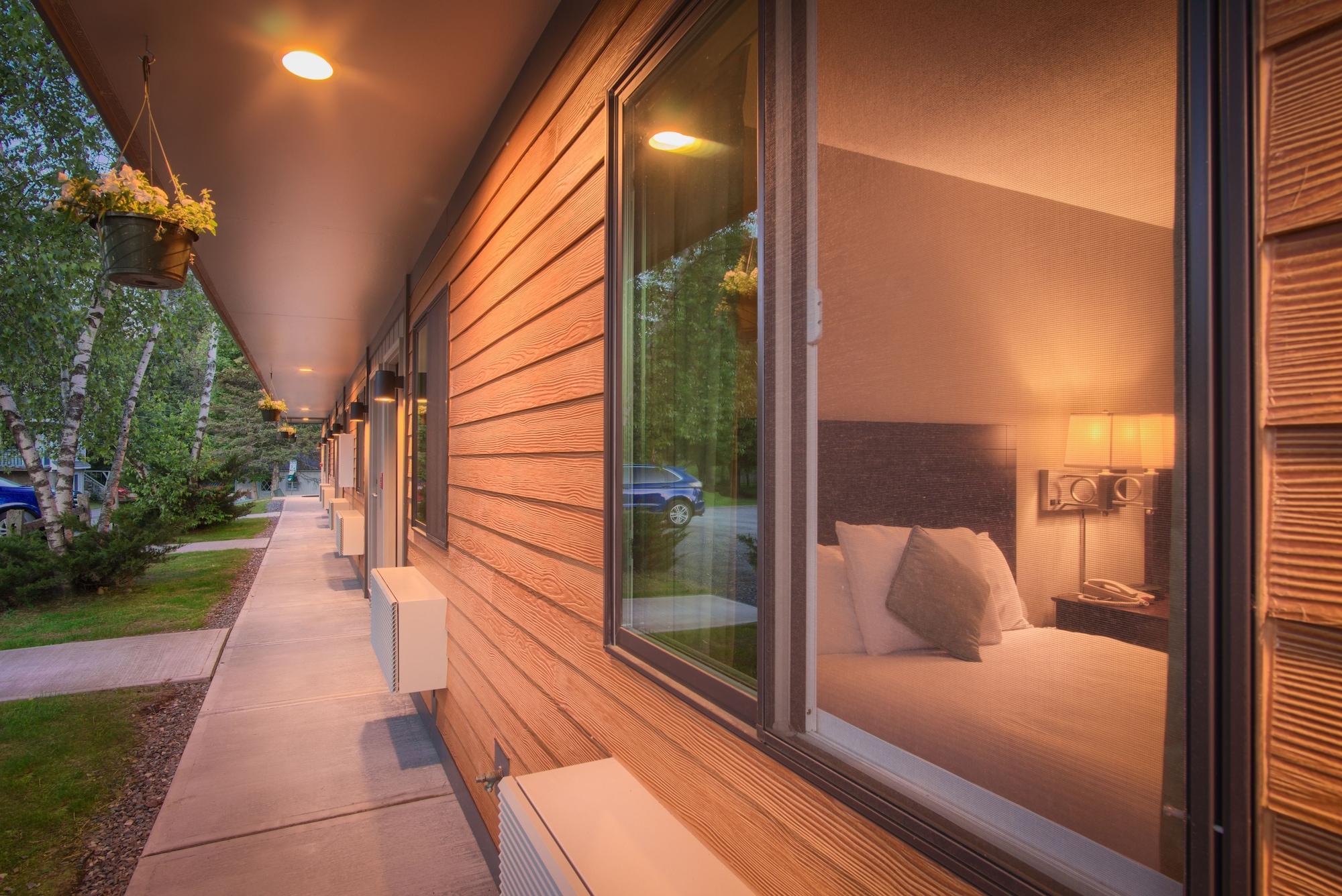 Sun & Ski Inn And Suites Stowe Extérieur photo
