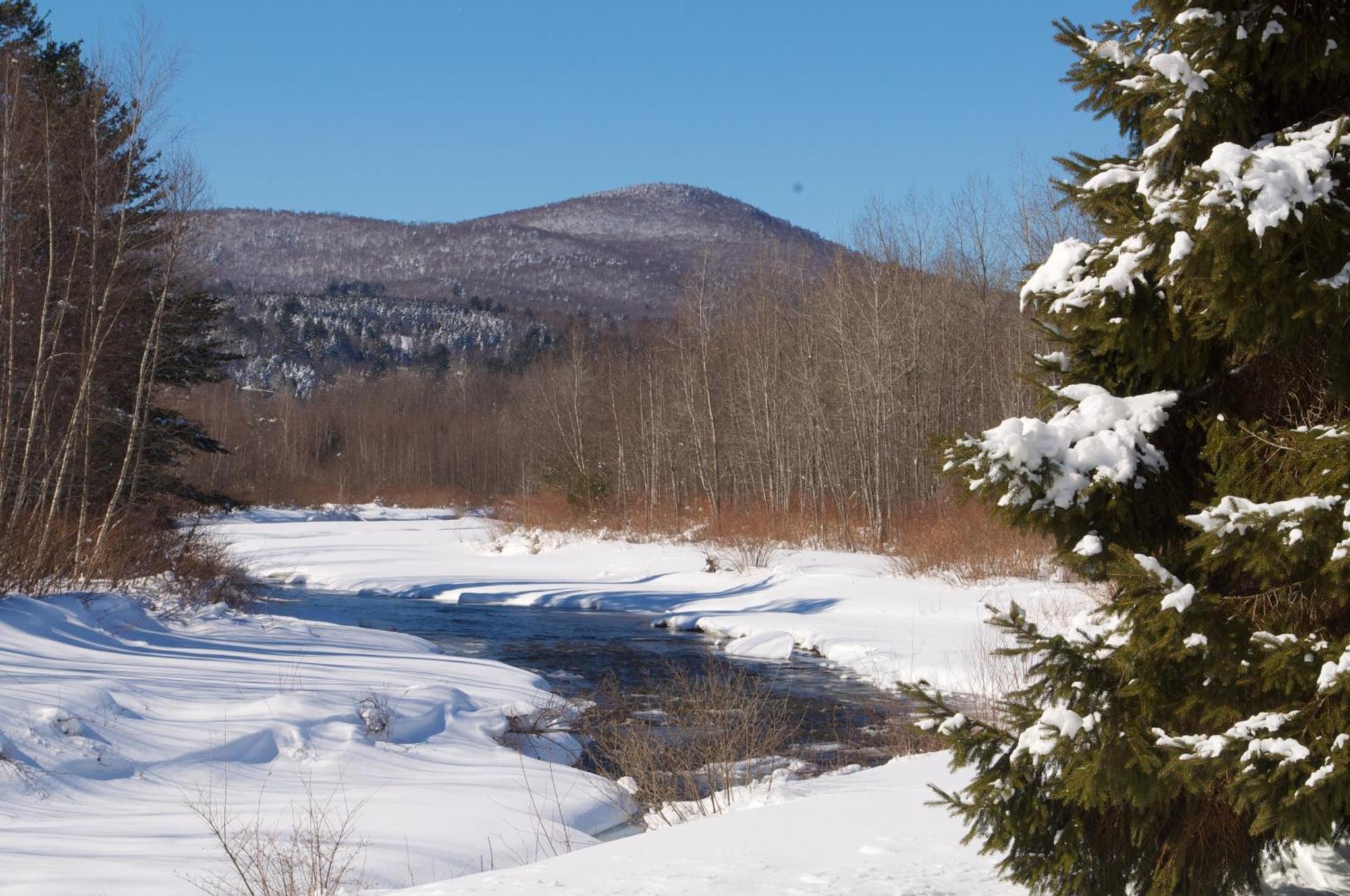 Sun & Ski Inn And Suites Stowe Extérieur photo