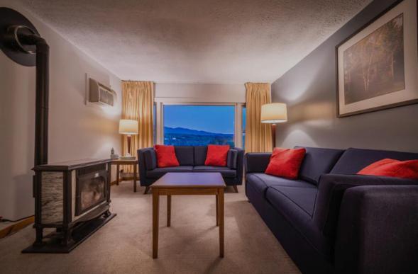 Sun & Ski Inn And Suites Stowe Extérieur photo
