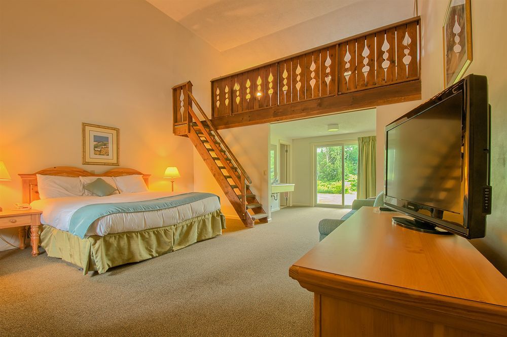 Sun & Ski Inn And Suites Stowe Extérieur photo
